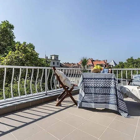 Sunny Rooftop Terrace Budapest
