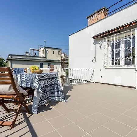 Sunny Rooftop Terrace *